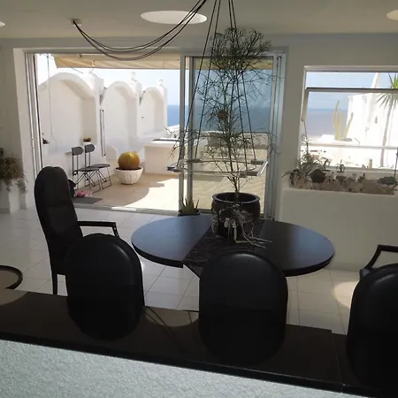 Luxurioese Mit Terrasse בית נופש סנטה קרוז דה טנריף